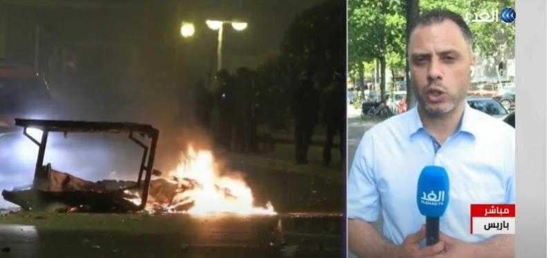 شاهد.. المحتجون يقطعون الطرق في فرنسا ويضرمون النيران بالممتلكات العامة