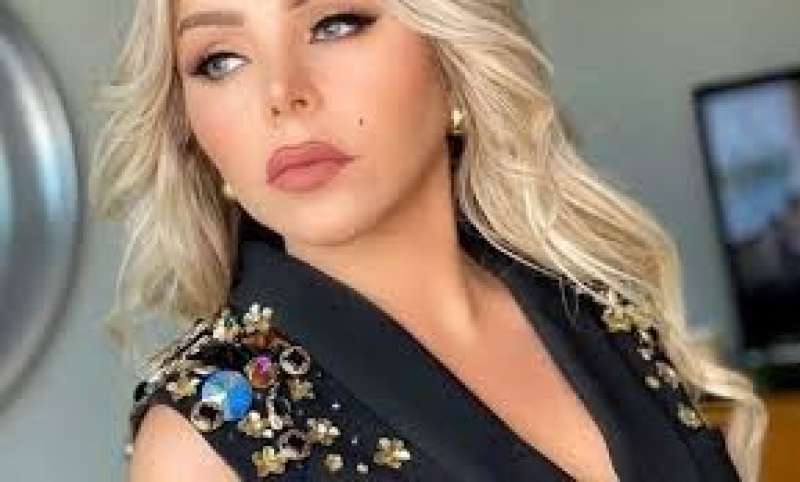 رزان مغربي 