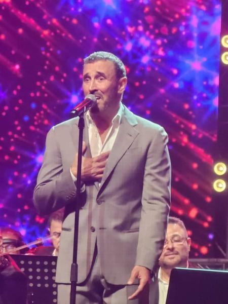 شاهد.. الصور الأولى من حفل كاظم الساهر في بيروت