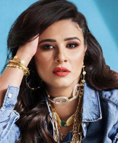 ياسمين عبدالعزيز تخطف الأنظار في أحدث ظهور لها