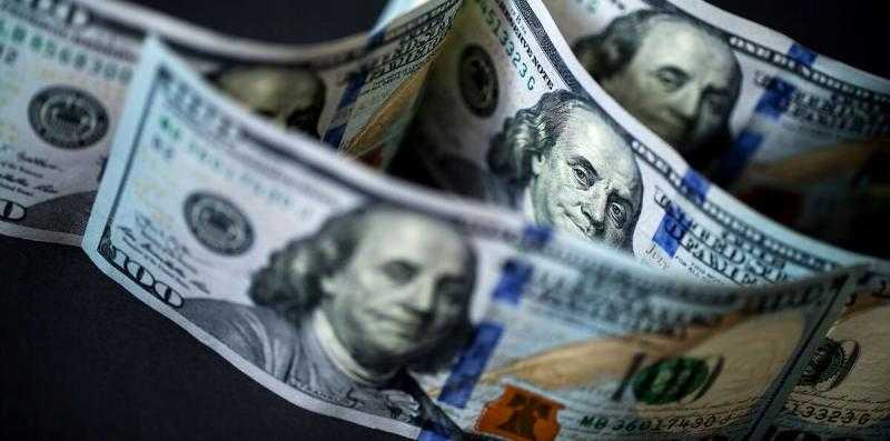 استقرار في سعر الدولار مقابل الجنيه في البنوك خلال ختام تعاملات اليوم 4-7-2023