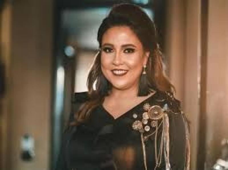 مي كساب: قدمت أعمال فنية لأجل المال فقط.. وندمت على فعلها