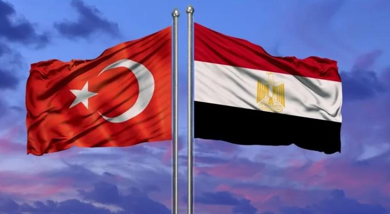 خبير يكشف مكاسب ترفيع العلاقات الدبلوماسية بين مصر وتركيا
