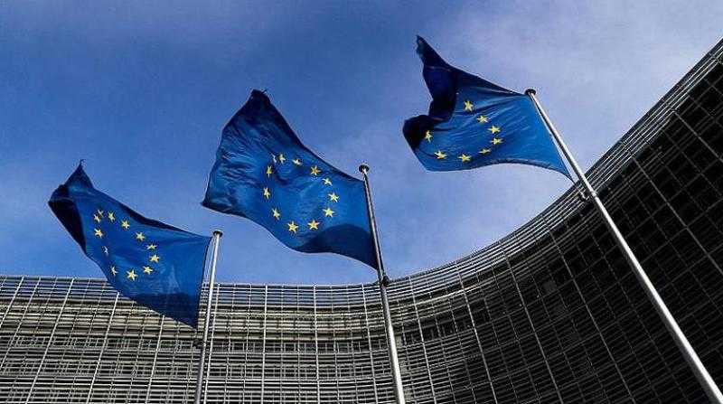 المفوضية الأوروبية تعتزم اتخاذ إجراءات جديدة لخفض نفايات النسيج والغذاء