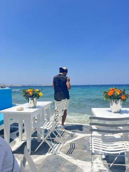 محمد صلاح ينشر صورة جديدة على أحد الشواطئ