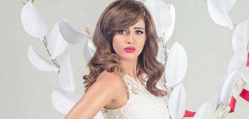 «يارب متورينيش فيهم حاجة وحشة».. شقيقة رنا سماحة تتعرض لحادث سير