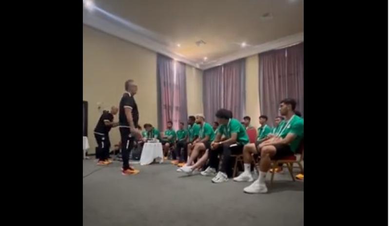 «إحنا مش 11».. كلمات مؤثرة من ميكالي قبل مباراة التأهل لأولمبياد باريس 2024