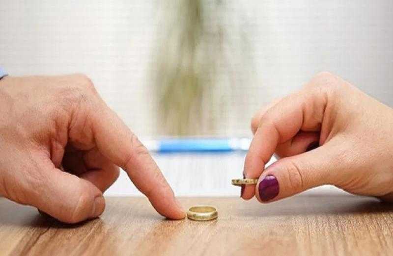 «سايبة البيت زريبة وعايزاني أخدمها».. «محمود» يطلب تطليق زوجته للضرر