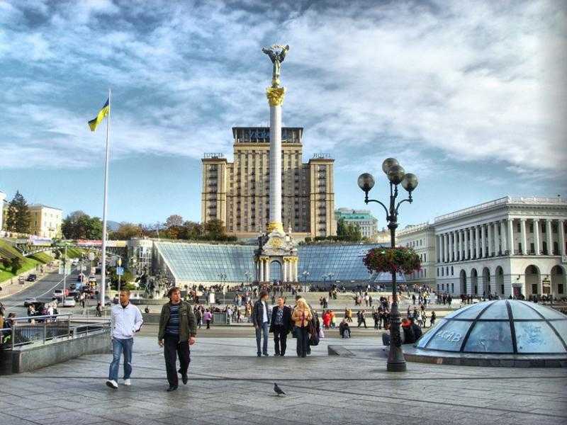 رئيس وزراء التشيك يتعهد بتقديم المزيد من المروحيات والذخيرة لأوكرانيا