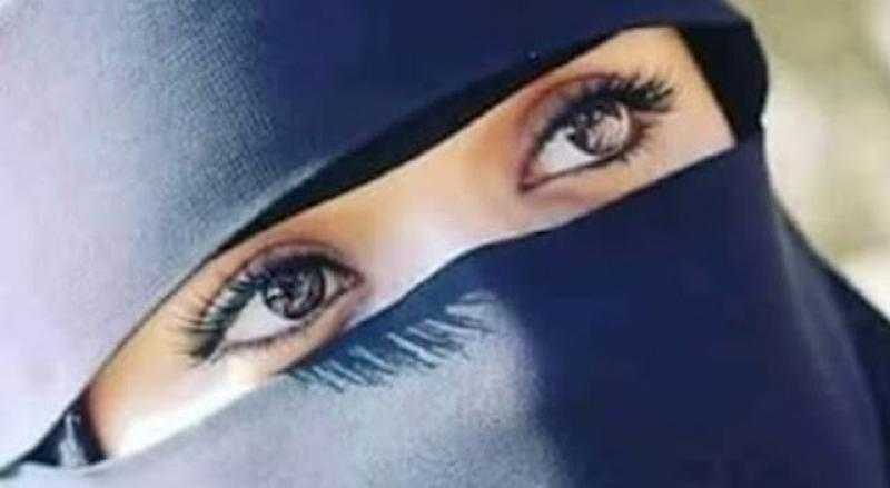 أبرزها «المانيكير والنقاب».. مُحرمات تقع فيها المرأة عند خروجها من المنزل - فيديو