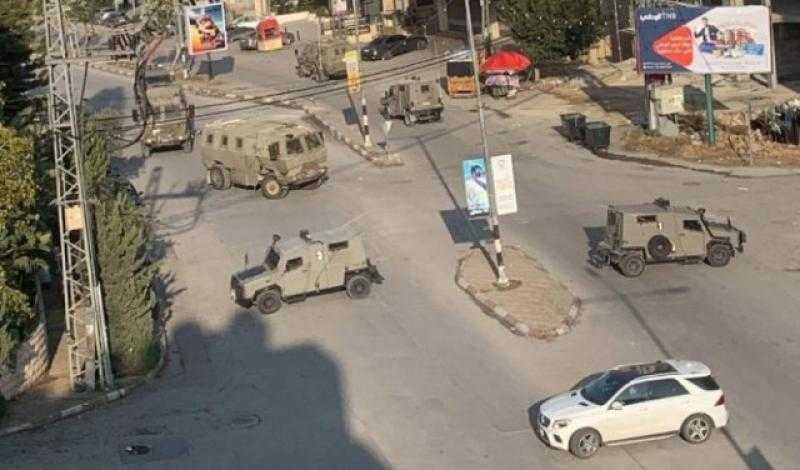 شاهد.. الاحتلال يقتحم مدينة نابلس ويقتل ويصيب 6 فلسطينيين
