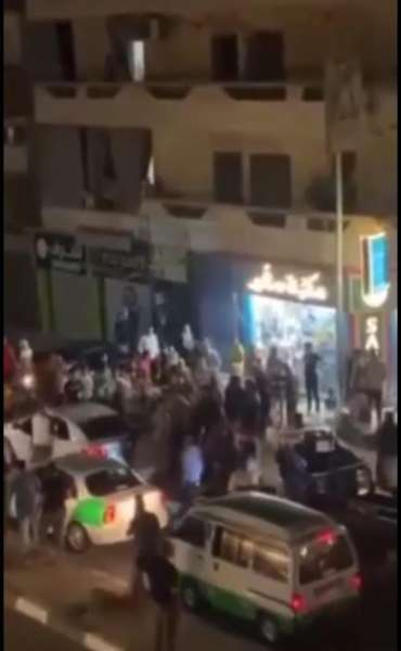 لقطة من الفيديو المتداول لضرب العروسة
