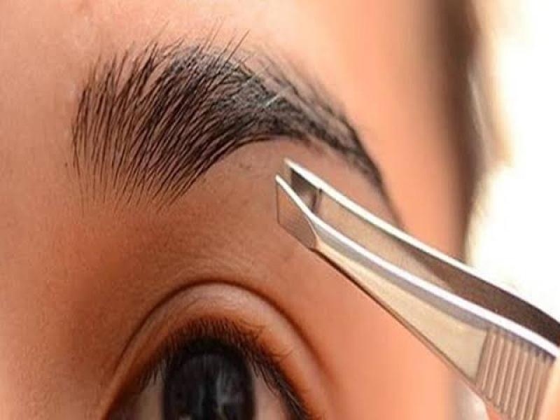 هل النمص للمتزوجة حلال؟.. الإفتاء تكشف مفاجأة