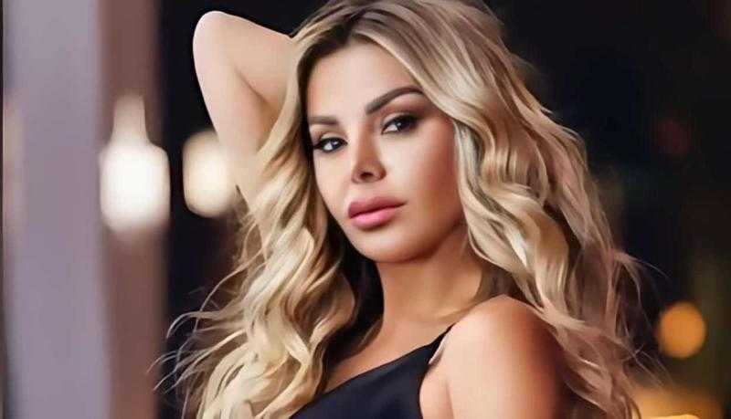 رزان مغربي مع عمرو دياب في عطلة صيفية