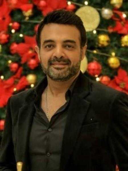 «خد ملخص حياتي وضيعه» .. عمرو محمود ياسين يرد على برنسة عبدالغني