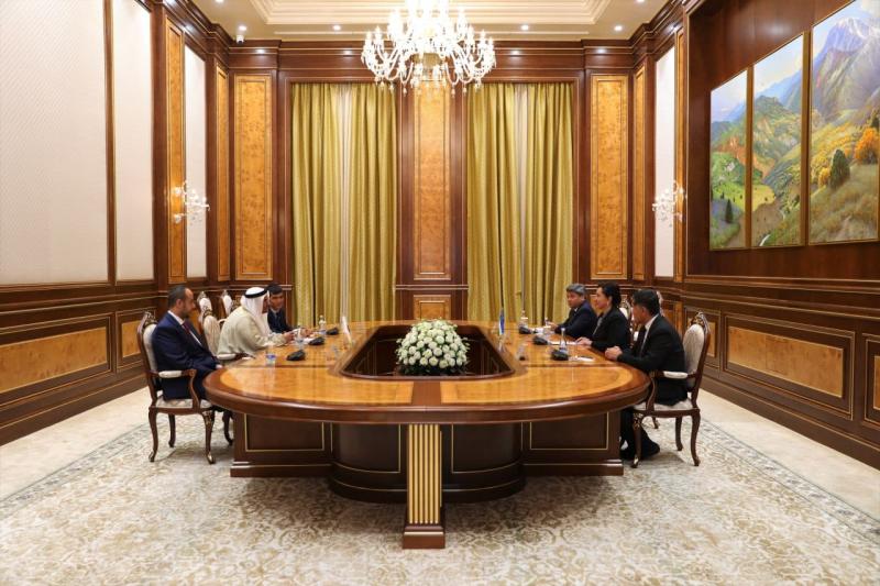 صورة من اللقاء
