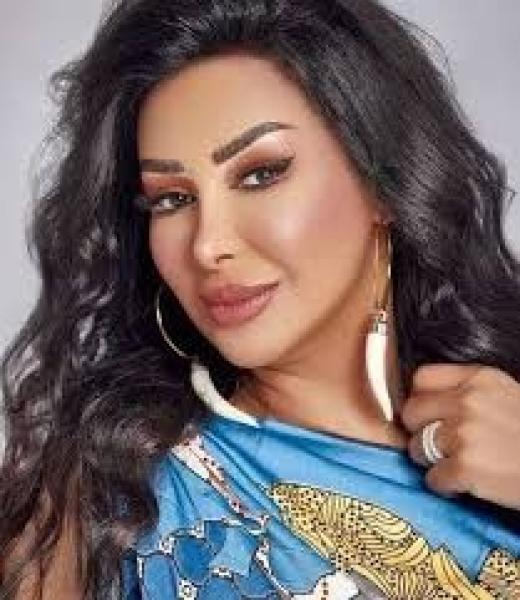 المطربة شاهيناز تتعرض لحادث سير وتعلق: «قدر الله وما شاء فعل»