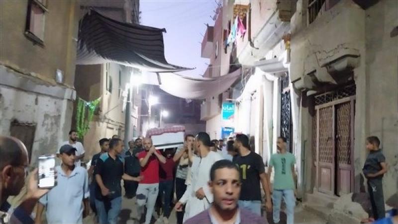«لسرقة حلقها».. تشييع جثمان طفلة لقيت مصرعها على يد جارتها بسوهاج