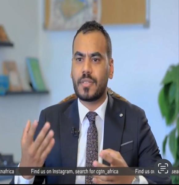 الدكتور أحمد متولي 
