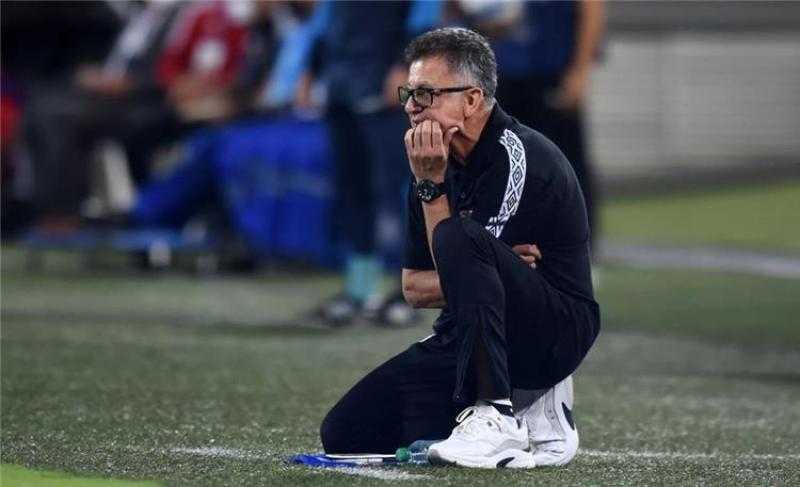 فاروق جعفر يطالب برحيل أوسوريو عقب رباعية الأهلي أمام الزمالك