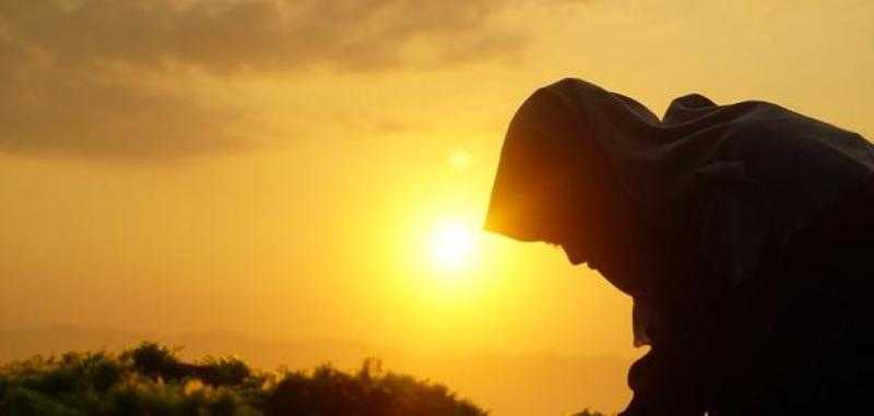 متى يكشف الله الستر عن العبد ويفضحه؟ - فيديو