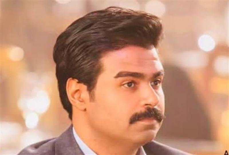 إسلام إبراهيم يطلب من جمهوره الدعاء لوالدته