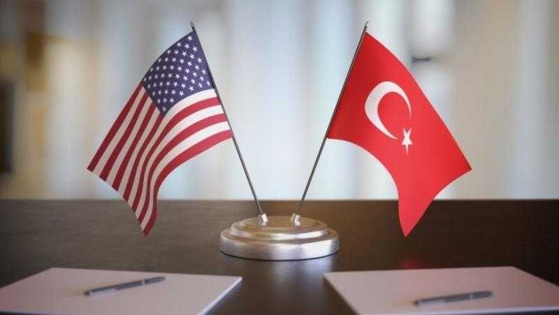وزيرا خارجية تركيا وأمريكا يبحثان قرارات الناتو والأوضاع في أفغانستان