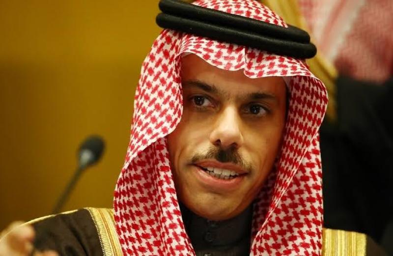 وزير الخارجية السعودي يبحث مع نظيره الأمريكي المستجدات الإقليمية والدولية