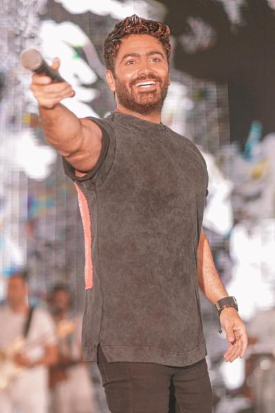 تامر حسني يعلن عن أغنيته الجديدة «مش هتغير عشان حد»
