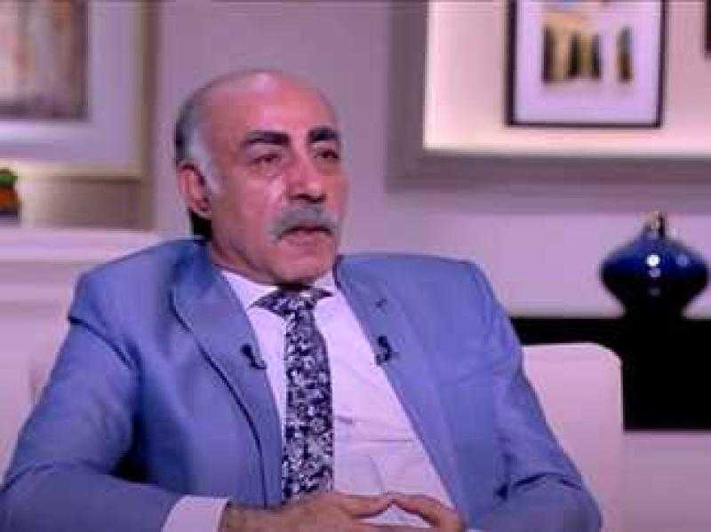 محمد عبد العظيم: اشتغلت في مصنع نسيج وأول أجر ليا كان 50  قرشا