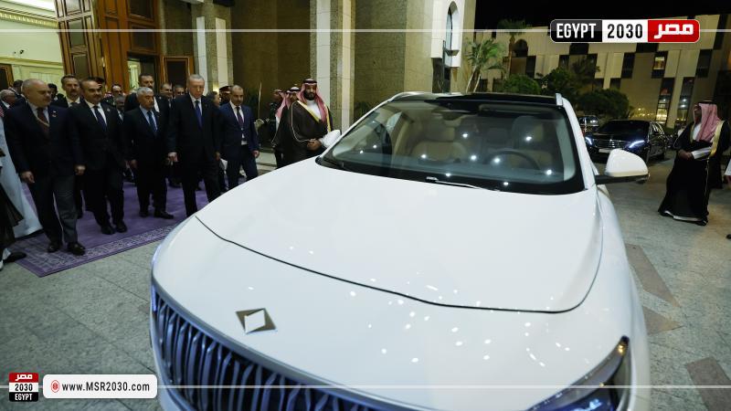 السيارة