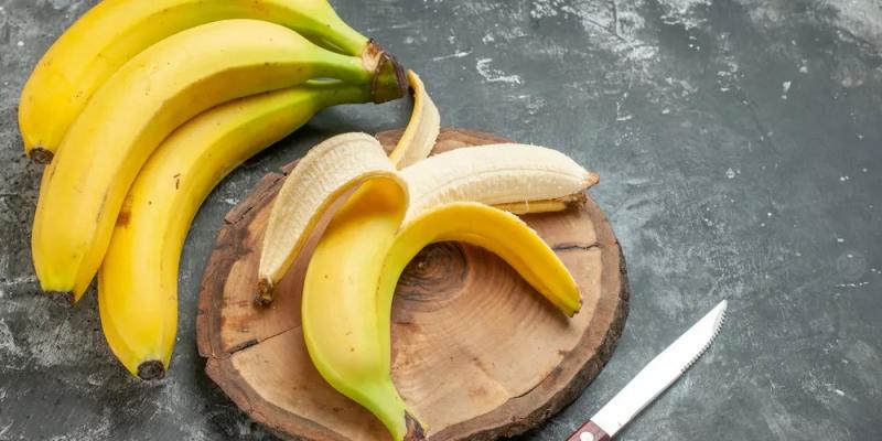 أبرزهم الحساسية وزيادة الوزن.. أضرار تناول الموز بكميات كبيرة