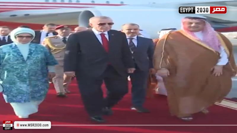 أردوغان يصل الدوحة