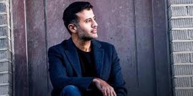 شاهد .. حمزة نمرة يشوق متابعيه قبل طرح ألبومه الجديد «رايق»