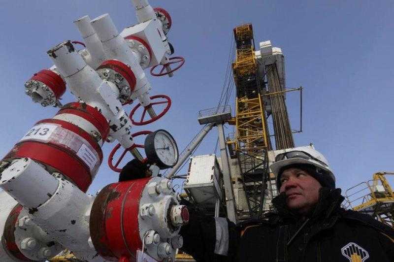 ارتفاع حاد لأسعار النفط قبل صدور بيانات المخزون الأمريكي