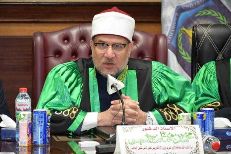 مختار جمعة: الوزارة تهتم بجميع أبنائها ودفعت بعدد كبير للدراسات العليا