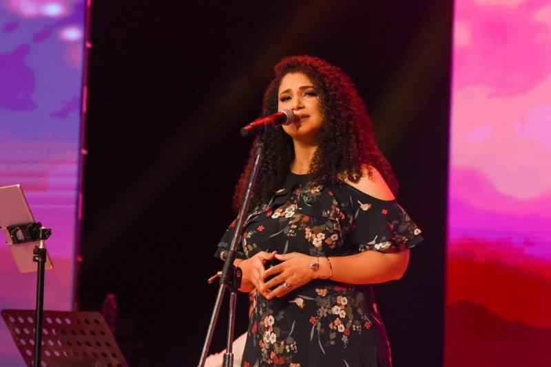 نسمة محجوب تختتم مهرجان الأوبرا الصيفي بالإسكندرية