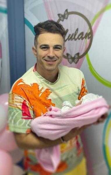 هيثم نبيل يرزق بمولودة ويطلق عليها اسم مولان