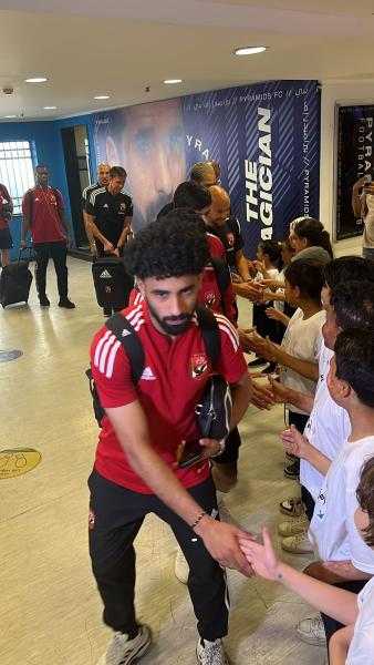 بعثة الأهلي تصل استاد الدفاع الجوي لمواجهة بيراميدز