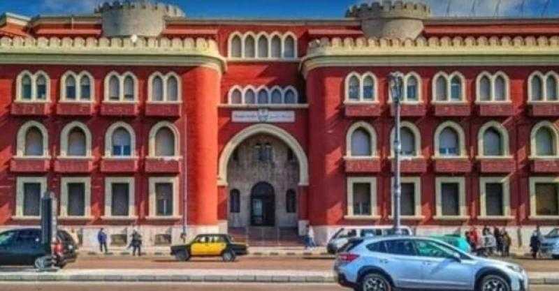 تخطت الـ 70%.. عميد حقوق الإسكندرية يكشف تفاصيل أزمة الرسوب الجماعي بالكلية