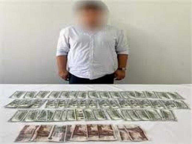 ضبط شخص حاول تهريب عملة عبر ميناء القاهرة الجوي