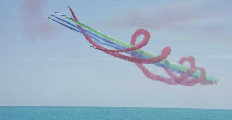 شاهد.. انطلاق فعاليات العرض الجوي المصري الإماراتي فوق العلمين الجديدة