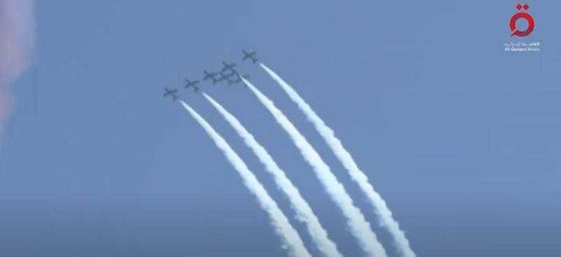 شاهد .. عروض جوية تخطف الأنظار وتُزين سماء العلمين الجديدة