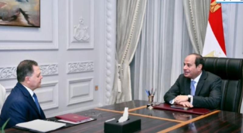 السيسي يجتمع مع وزير الداخلية