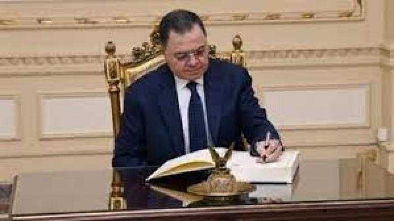 وزير الداخلية يوافق على منح 21 مواطنًا الجنسية الأجنبية مع الاحتفاظ بالمصرية