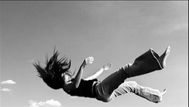 إصابة فتاة سقطت من الطابق الثاني بمنزلها في بني سويف