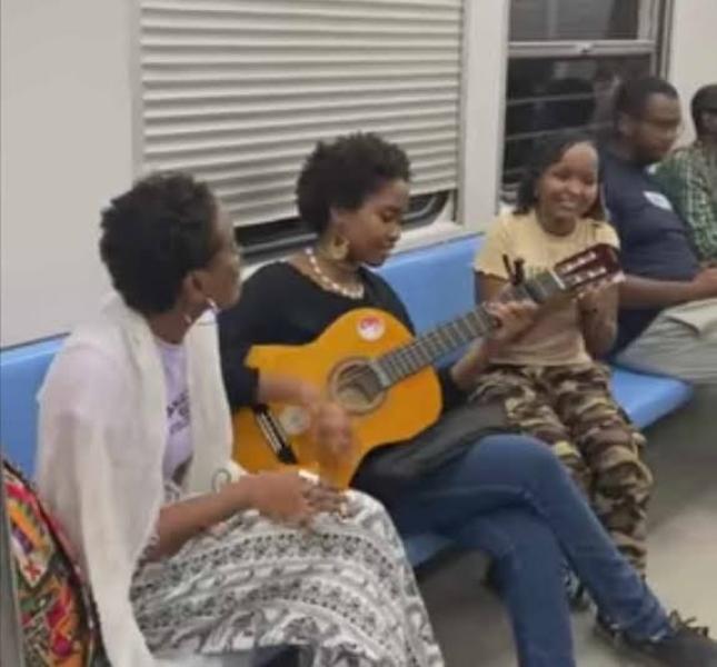 نعناع الجنينة.. سودانيات تغني في مترو الأنفاق وتنشر السعادة والبهجة