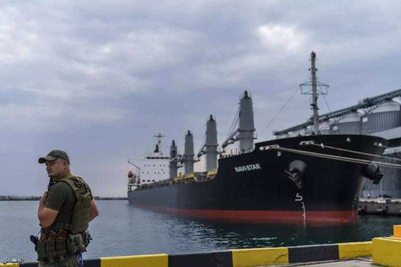 روسيا:اكتشافنا آثار متفجرات على سفينة دخلت ميناء أوكرانيا بموجب اتفاق الحبوب