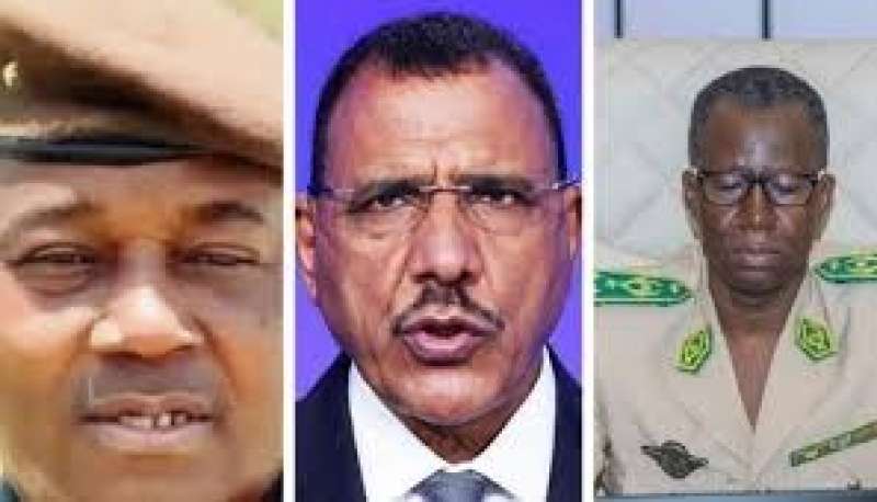 الرئيس النيجري والانقلابيون 