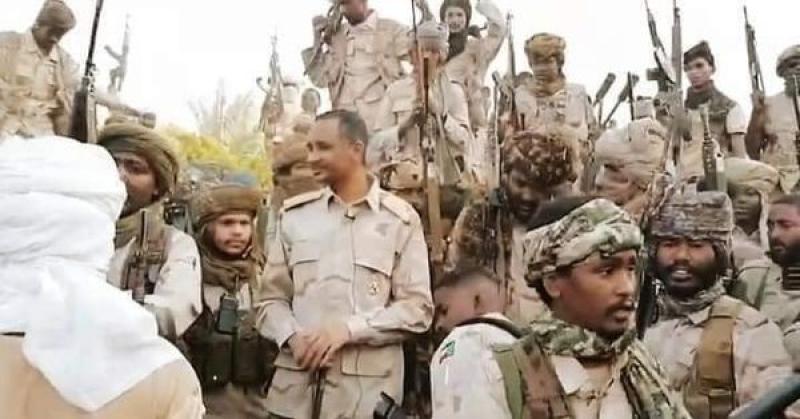 شاهد.. أول ظهور لـ حميدتي منذ اندلاع الحرب في السودان